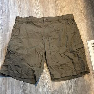 🌸Realtree Green Cargo Shorts with Relaxed Fit and Lightweight Fabric